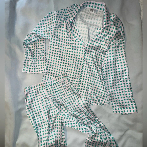 Princess Polly Jordy Blouse Pant Set Revolve Allover Green Barbie Pink - Picture 12 of 12